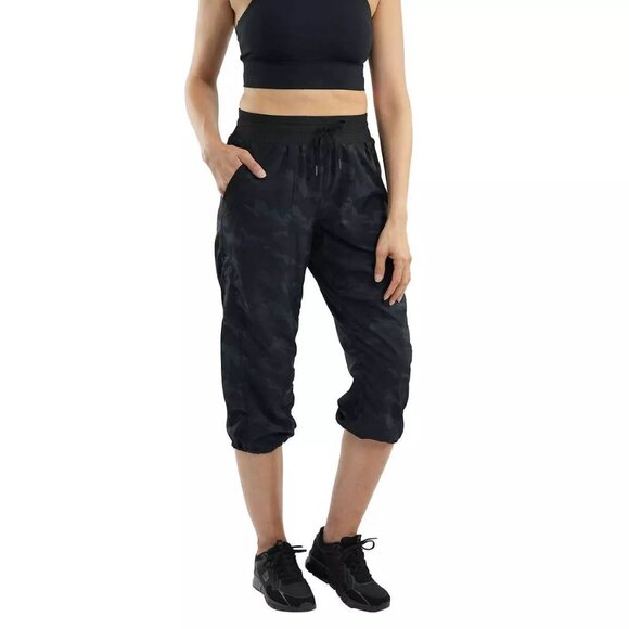 2 pairs of  Spyder‎ Ladies' Active Woven Capri, Black, Black Camo.Price is for 2 - Picture 7 of 9